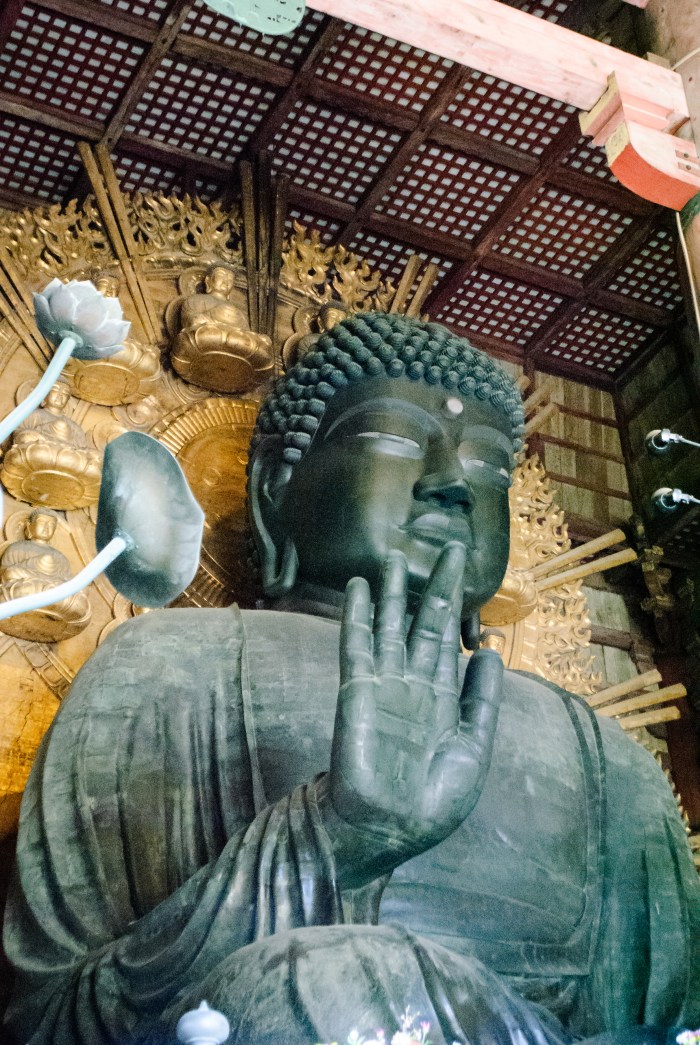 todai-ji-buddha