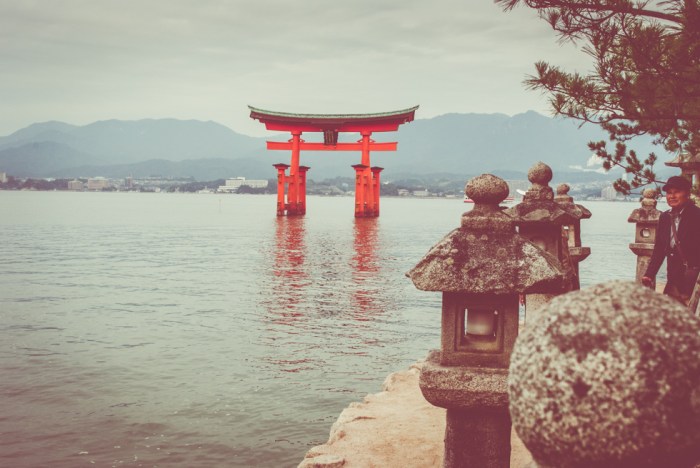 itsukushima-shrine-japan
